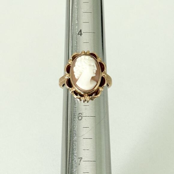 Vintage 10K Yellow Gold Genuine Cameo Shell Hand Carved Ladies Band Ring Size 5 - Picture 13 of 16